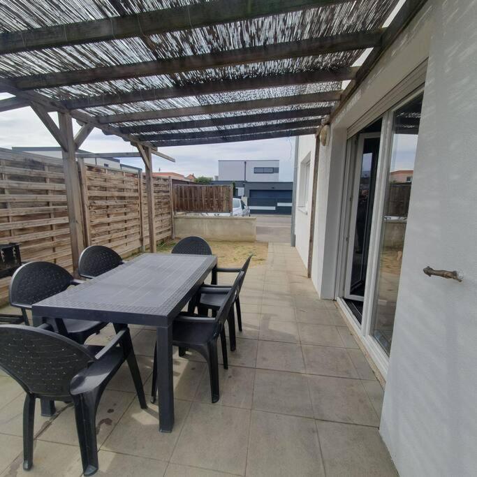 Bel Appartement Rez De Jardin Horbourg Exterior foto